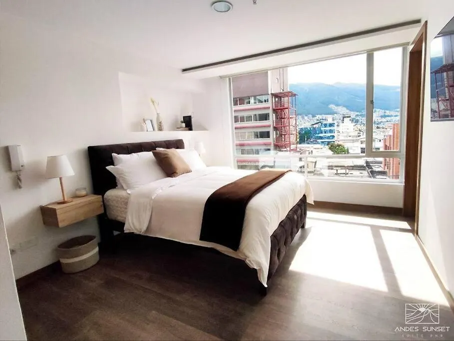 Hermosa Y Moderna Suite, Excelente Ubicacion Quito 0*,