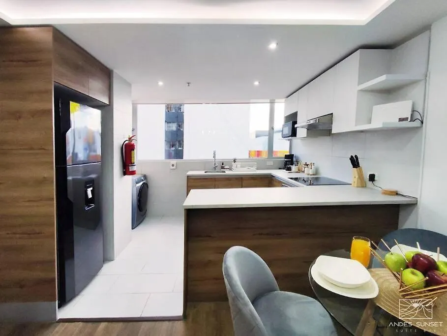 Hermosa Y Moderna Suite, Excelente Ubicacion Quito